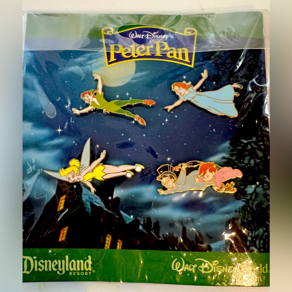NWT DISNEY Collectible Booster Peter Pan Character Pin Set